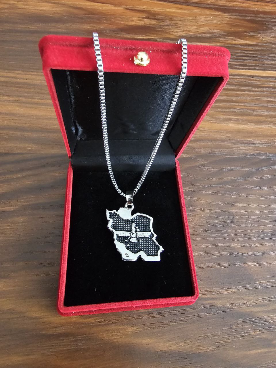 ست ساعت مردانه با دستبند و گردنبند آدیداس و گردنبند ایران ساعت مچی مردانه ارسال رایگان - Image 2