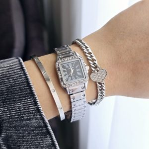 ست ساعت زنانه طرح کارتیر بهمراه دو دستبند استیل بسیار شیک و ارسال رایگان